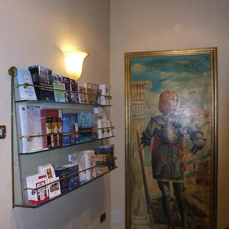 Ξενοδοχείο Colonna 3*