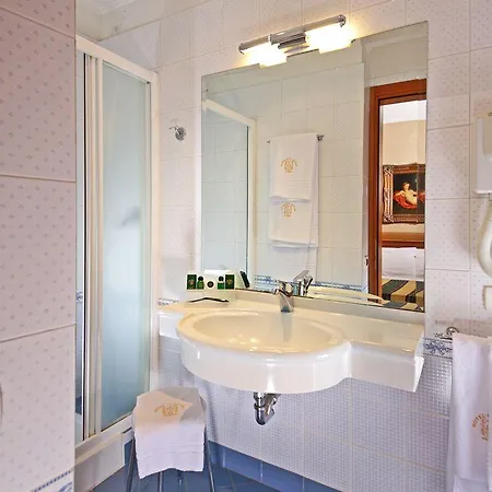 Colonna Hotell 3*