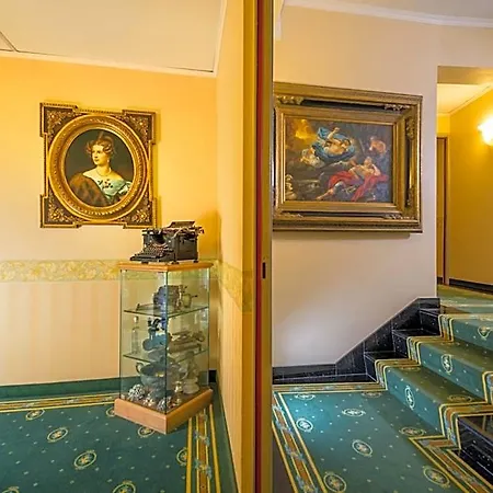Colonna Hotel